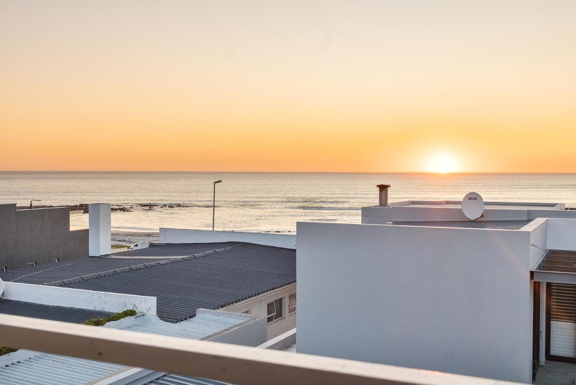 The Sandcastle Guesthouse - Melkbosstrand Exterior foto